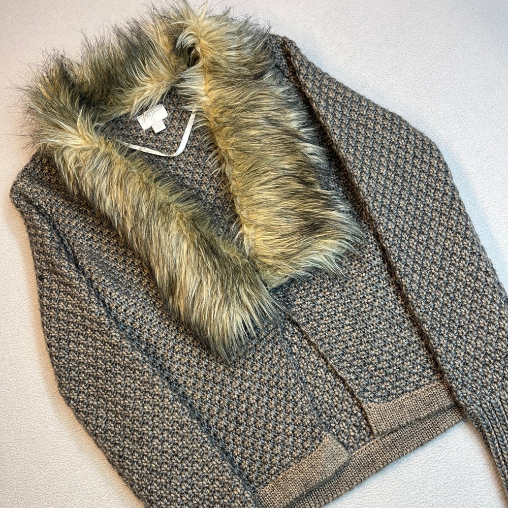 John & Jenn Faux Fur Collar Chunky Knit Cardigan Sweater Brown Grey Marl Size M